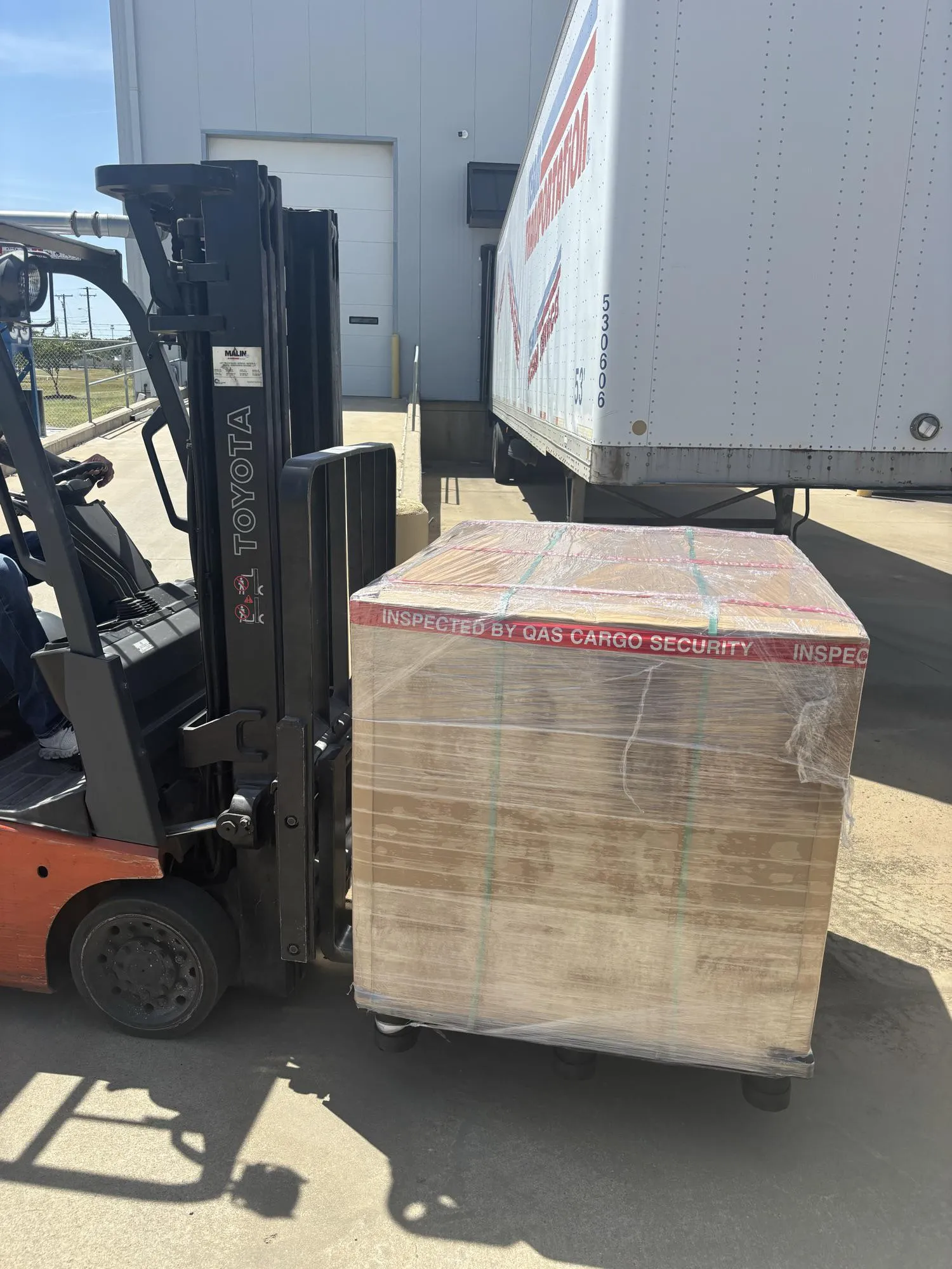 Universal Shipping & Logistics Inc. founded 2021 in Chicago