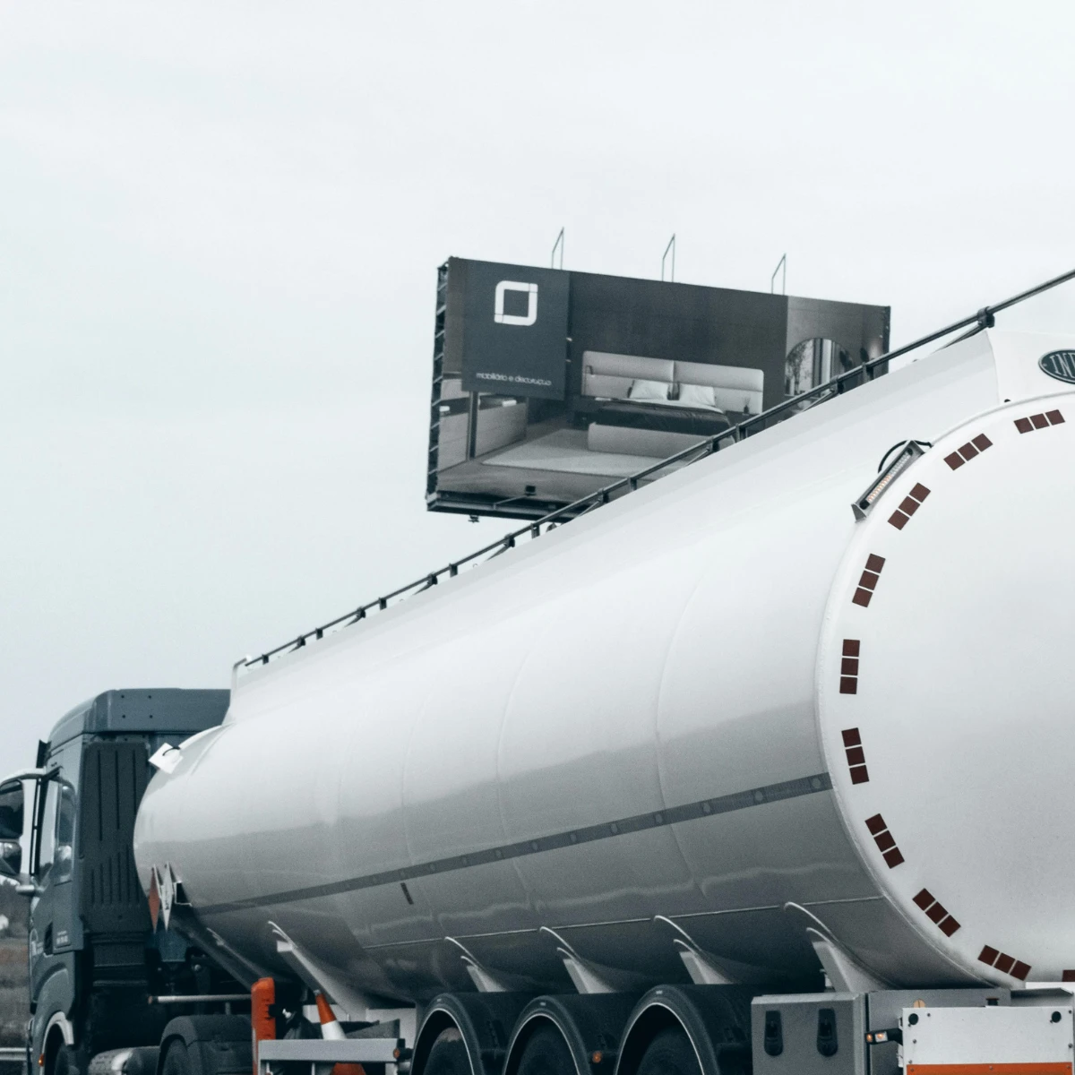 Break bulk shipping coordinated by USL for oversized oil and gas equipment