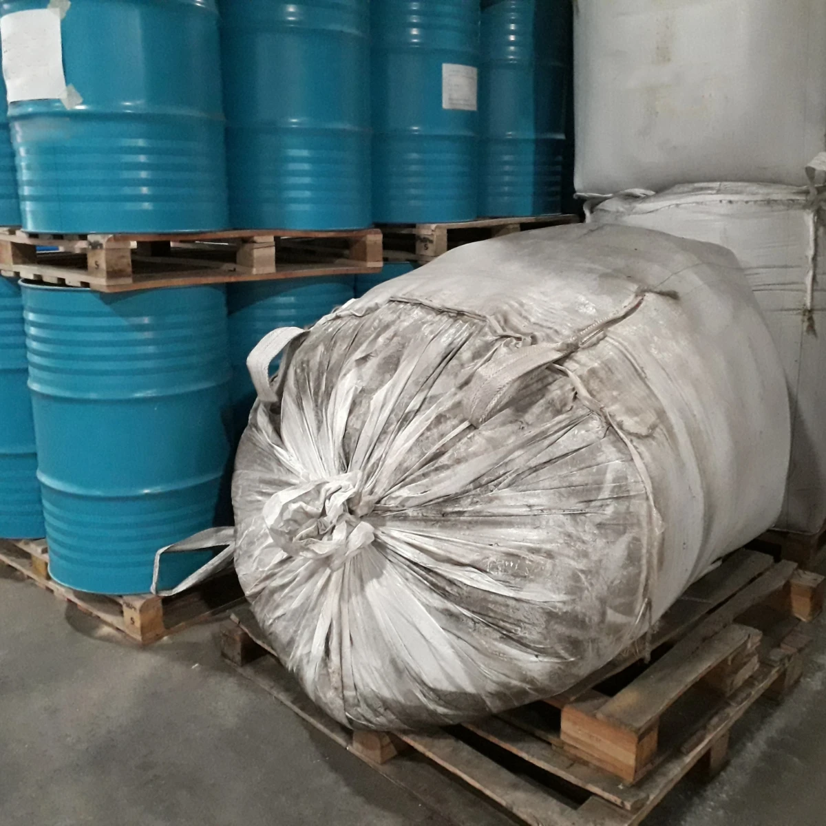 Real time tracking coordinated by USL for chemical freight forwarding shipments