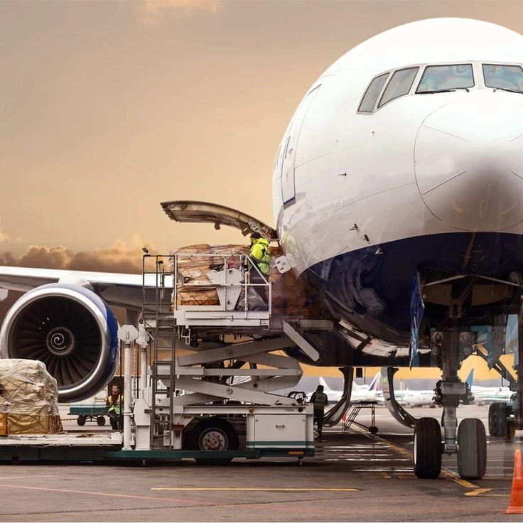 Air freight forwarding services provided by USL for express and charter shipments